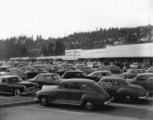 A mall parking lot packed with cars