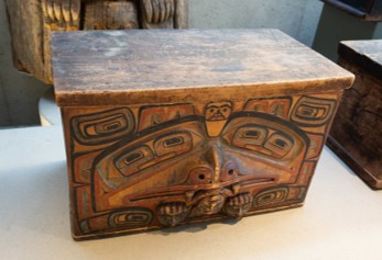 Haida Chest (bent box), pre 1901, approx. ½ meter high and wide.  Source: UBC, Museum of Anthropology, Vancouver, British Columbia, Canada, 2017. Photo by: Thomas Quine