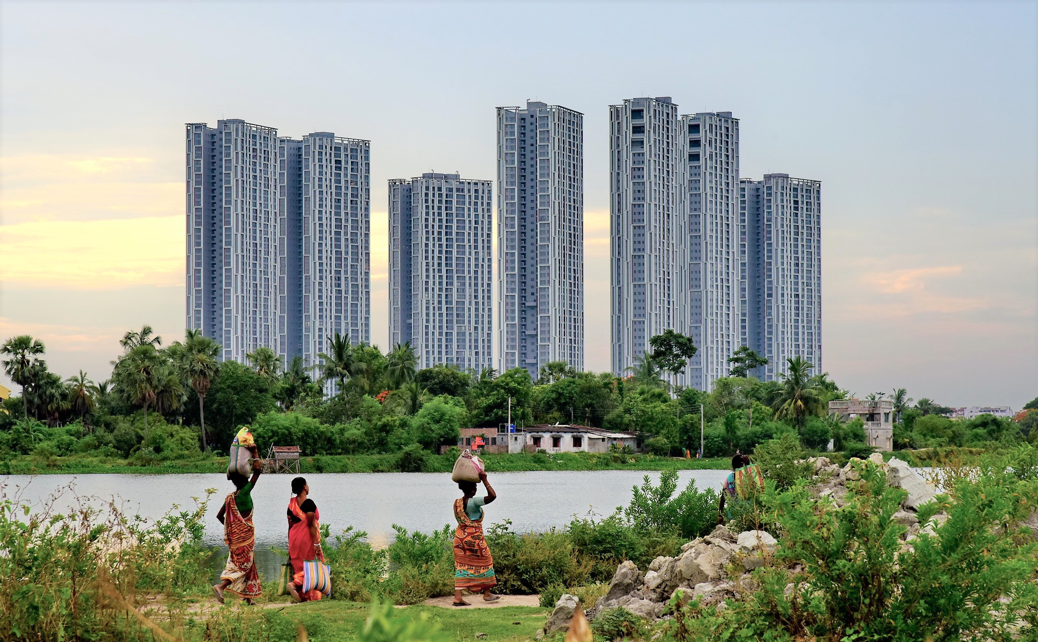 Urbanization. Kolkata Outskirts. Credits to: Abhijit Kar Gupta (CC BY 2.0)