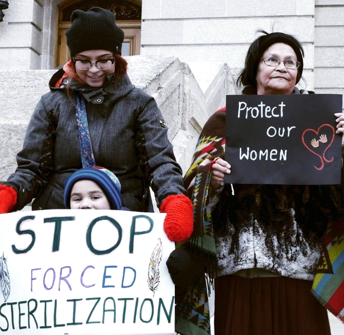 Indigenous rally in support of the class action lawsuit against the coersion and sterilization of Indigenous women in Saskatchewan. Credits to: ICI Saskatchewan