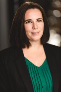 Lauren Acton headshot