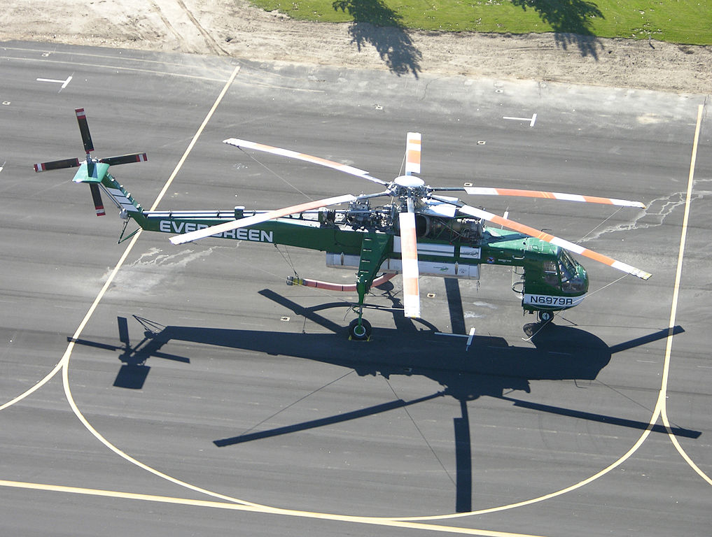 Evergreen Sikorsky S-64E Skycrane at Tehachapi (California) Airport
