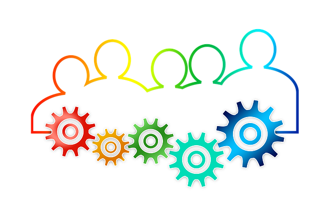 Outline of 5 people with 5 coloured cogs in front
