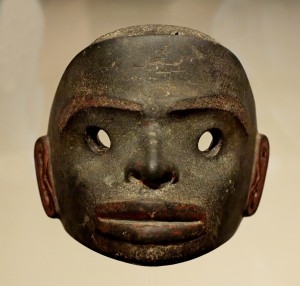 A simple stone mask.