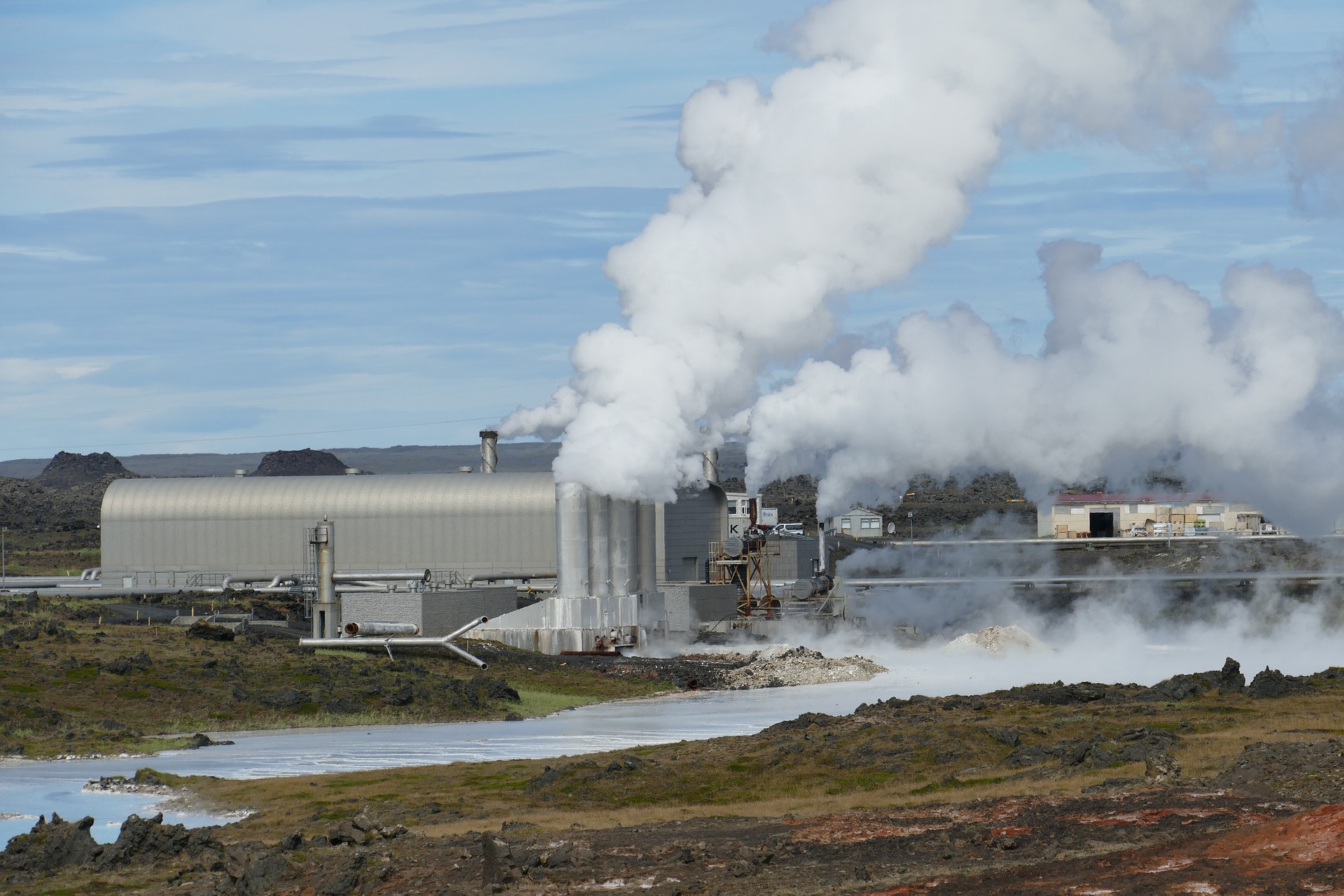 Powerplant for geothermal energy.
