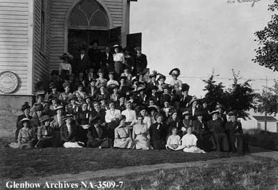 A photo of the first Alberta Provincial WCTU convention in 1913
