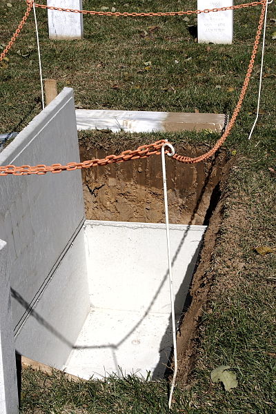 An example of a concrete burial vault.