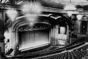 The_Hoyts_Regent_Theatre_ca1955