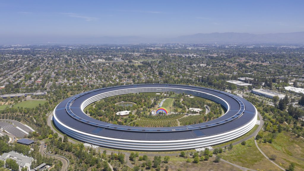 Image displaying Apple Park in Silicon Valley, California.
