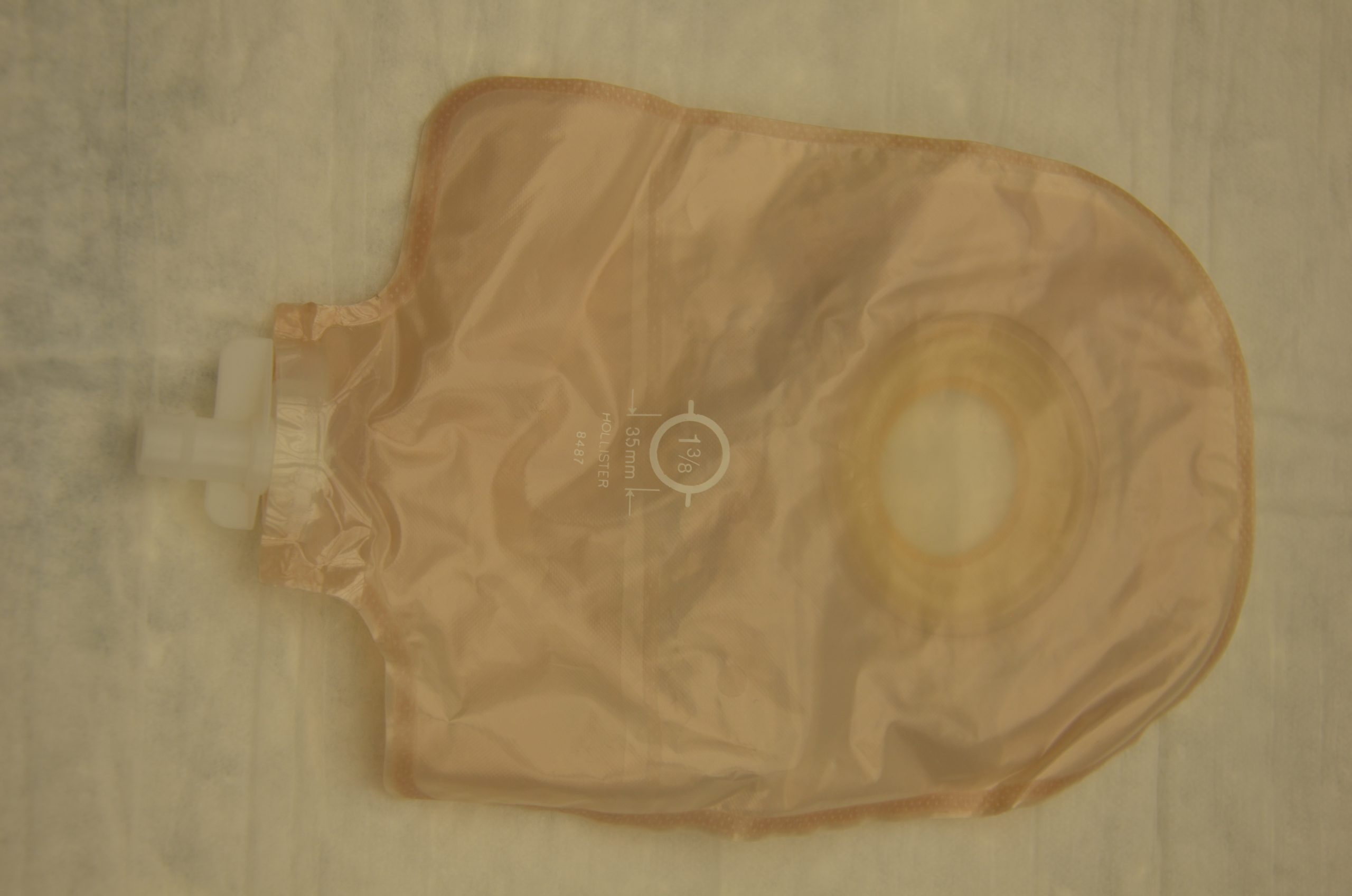 Urostomy pouch