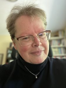 A photograph of Dr. Laura Quirk, Coordinator and Professor for the School of Interdisciplinary Studies