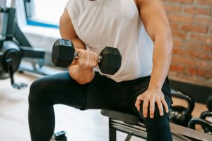 man doing a bicep curl